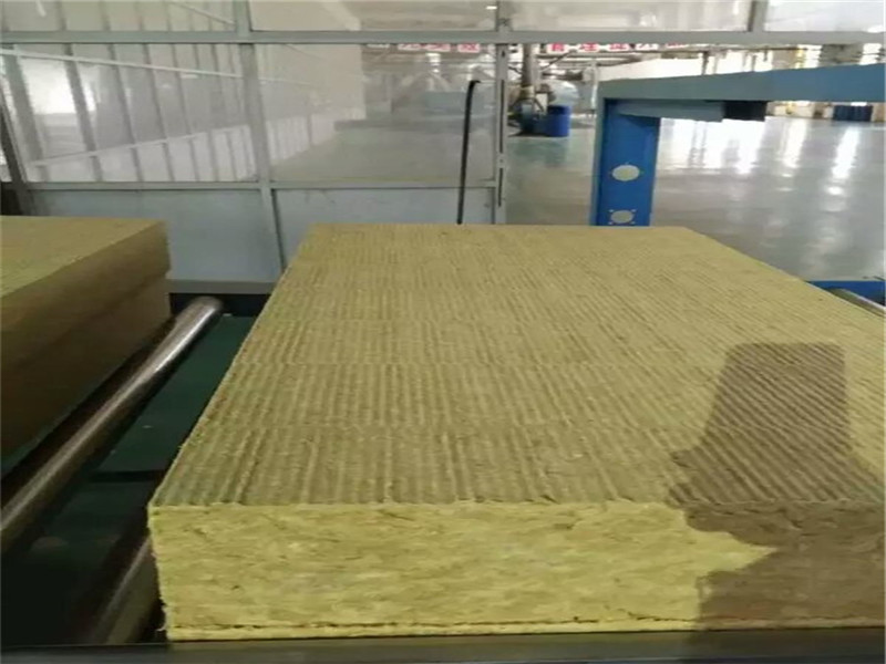 外墻巖棉板保溫取消了嗎 外墻巖棉板保溫取消了嗎