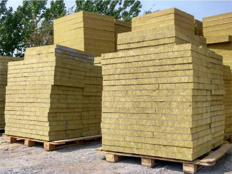 唐山巖棉復(fù)合板基地