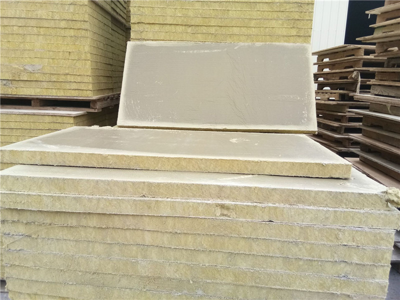 大同彩鋼巖棉復(fù)合板廠家