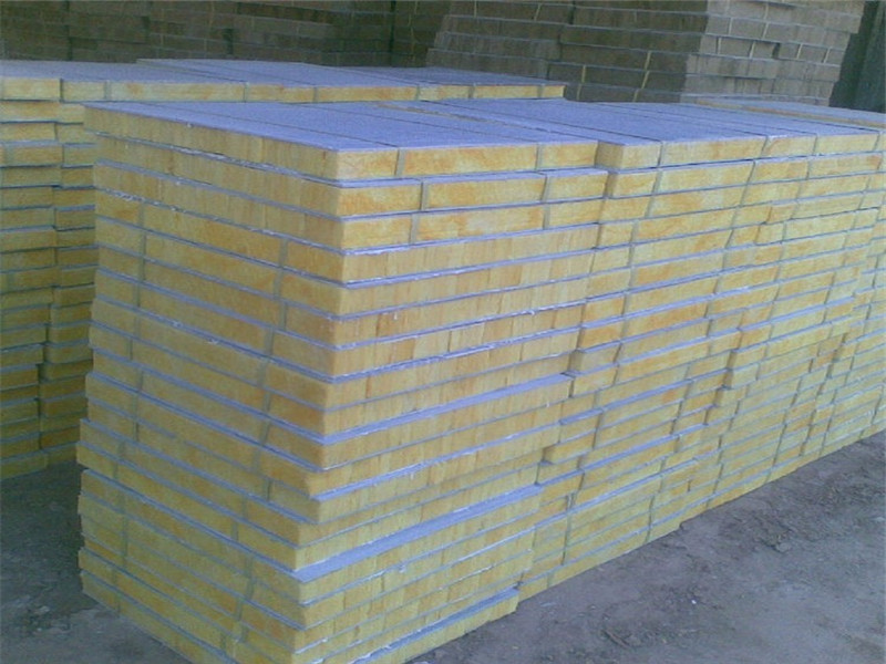 大連隔音巖棉復(fù)合板生產(chǎn)廠家